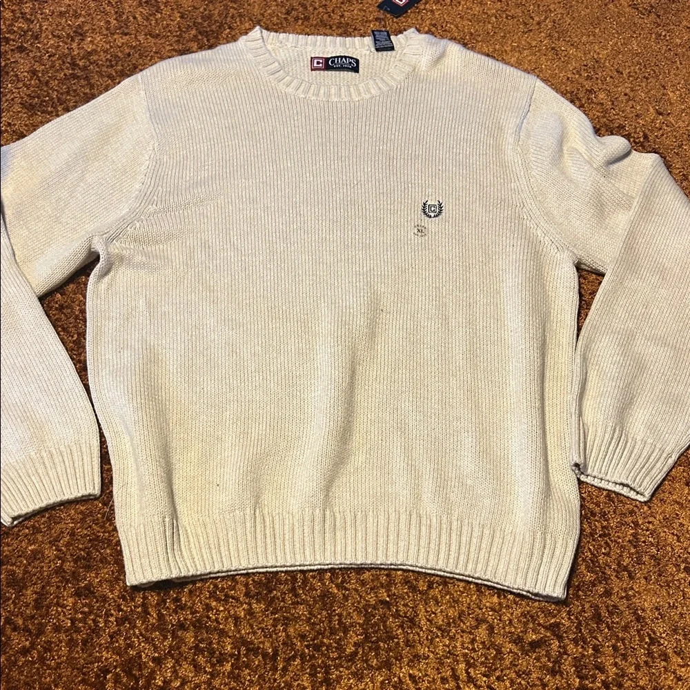 Chaps Men's Light Gray Crewneck Sweater